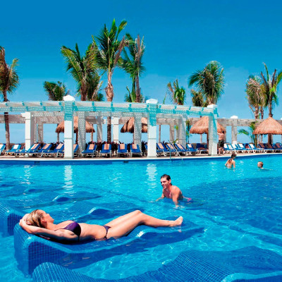 Hotel Riu Emerald Bay